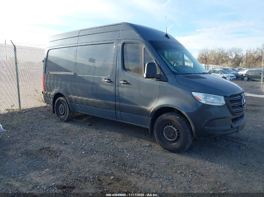MERCEDES-BENZ SPRINTER STANDARD ROOF V6