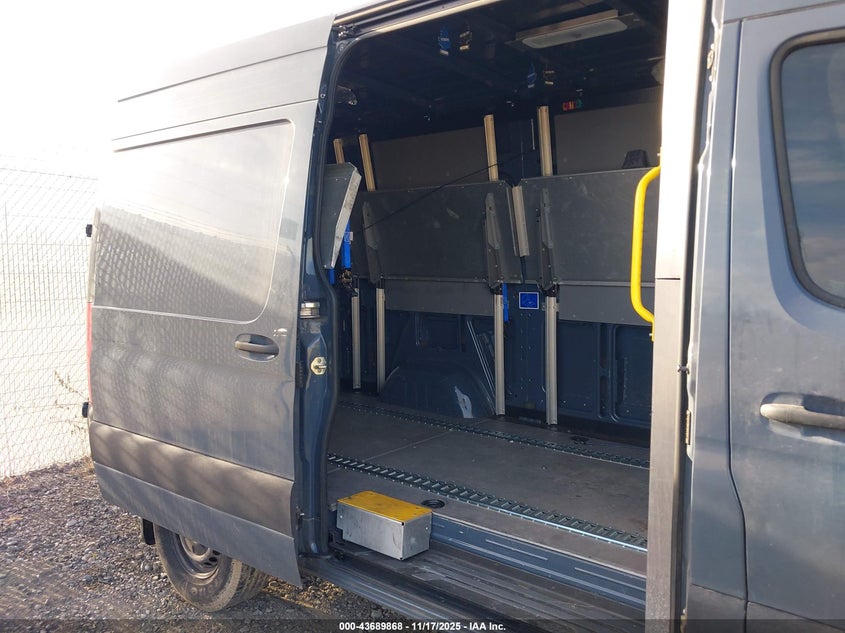 2019 Mercedes-Benz Sprinter 2500 Standard Roof V6 VIN: WD4PF0CD8KP031802 Lot: 43689868