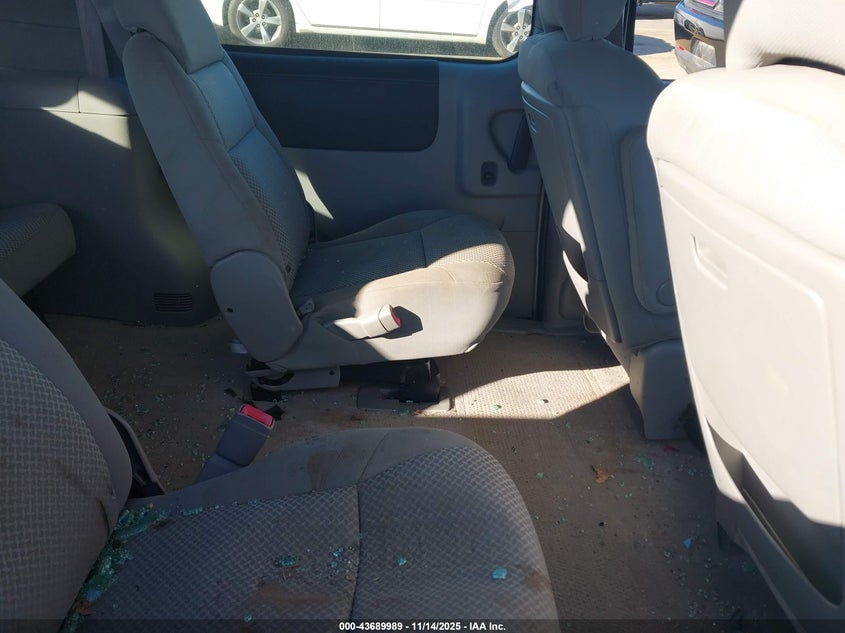 2005 Pontiac Montana Sv6 Fwd VIN: 1GMDV03L35D257965 Lot: 43689989