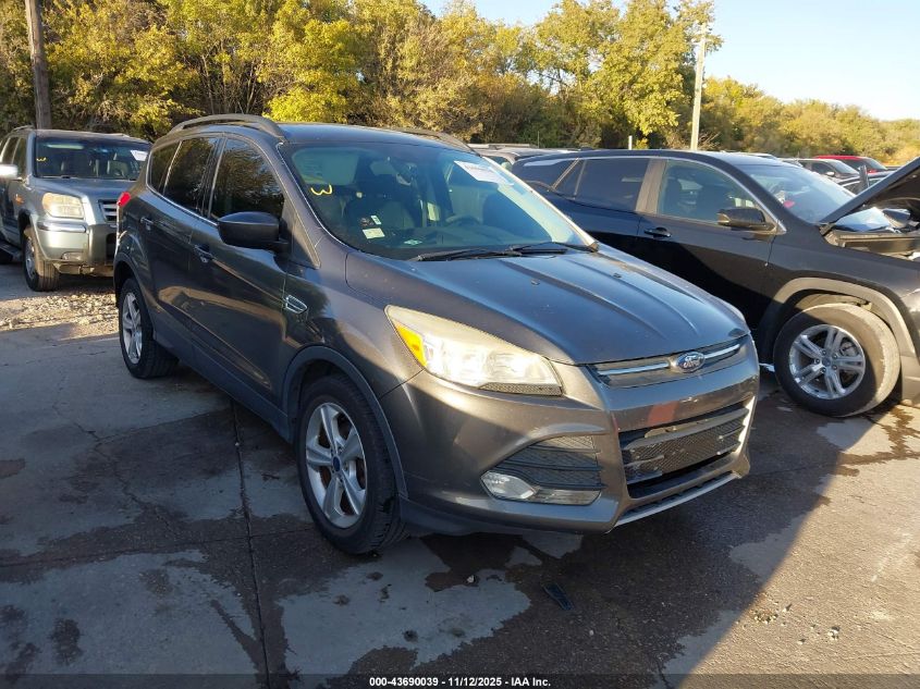 FORD ESCAPE SE