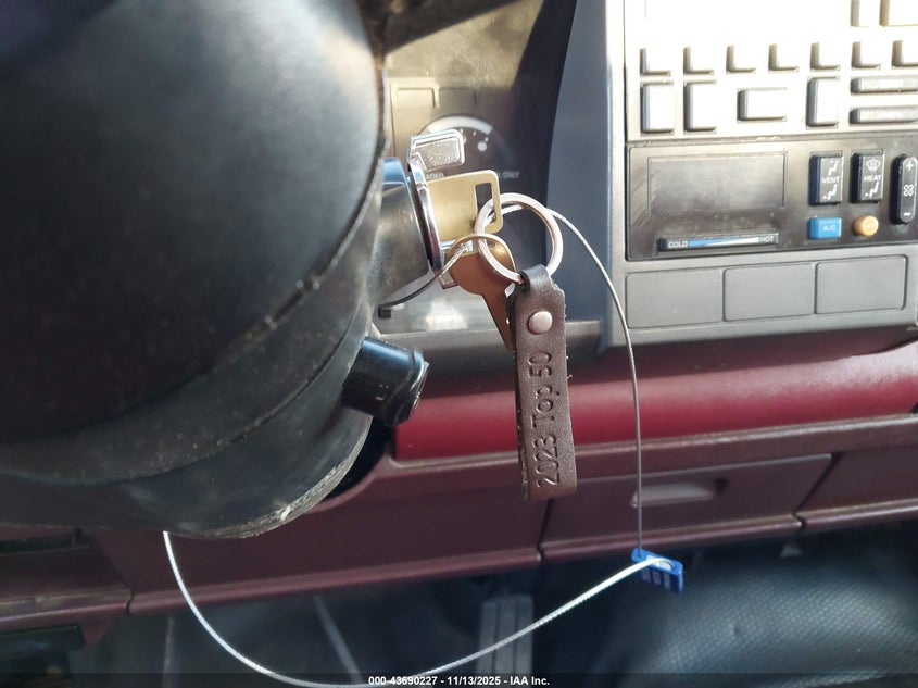 1991 Chevrolet Gmt-400 C1500 VIN: 2GCEC19Z1M1215174 Lot: 43690227