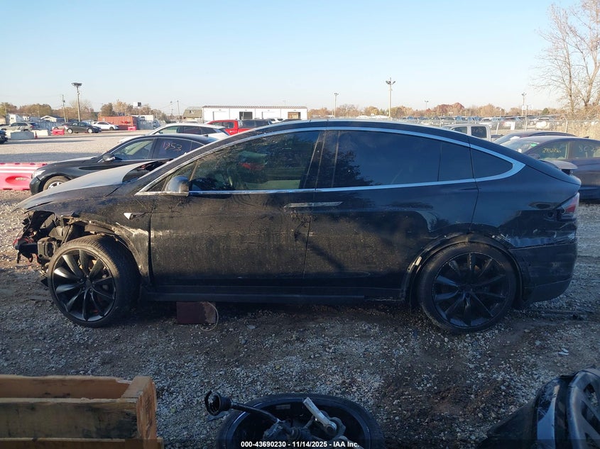 2020 Tesla Model X Long Range Dual Motor All-Wheel Drive/Long Range Plus Dual Motor All-Wheel Drive VIN: 5YJXCBE28LF301634 Lot: 43690230