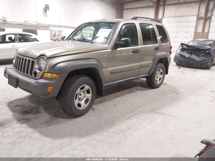 1J4GL48K66W284527 2006 JEEP LIBERTY (NORTH AMERICA) photo no. 2