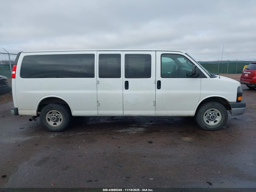 2017 GMC Savana 3500 Lt VIN: 1GJZ7PFF2H1178238 Lot: 43690346