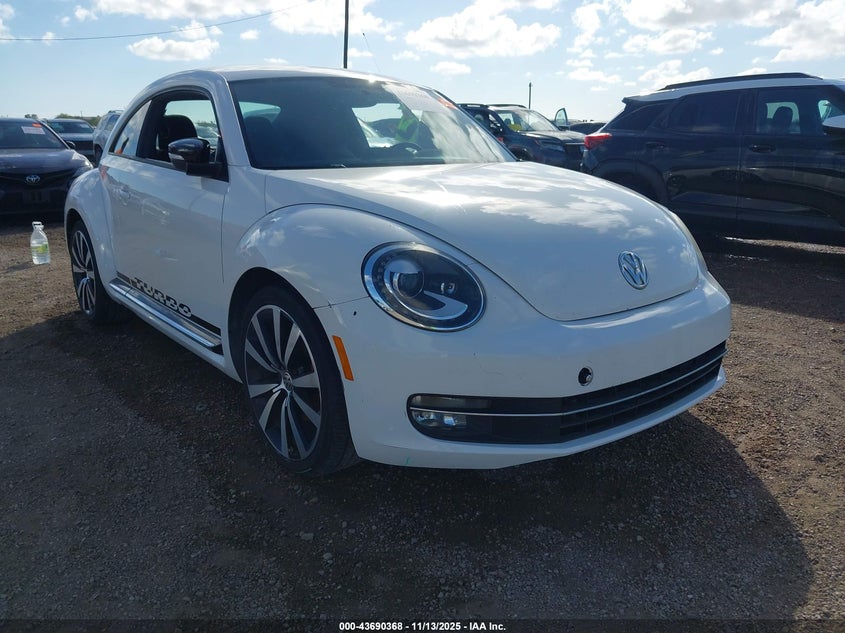 VOLKSWAGEN BEETLE 2.0T