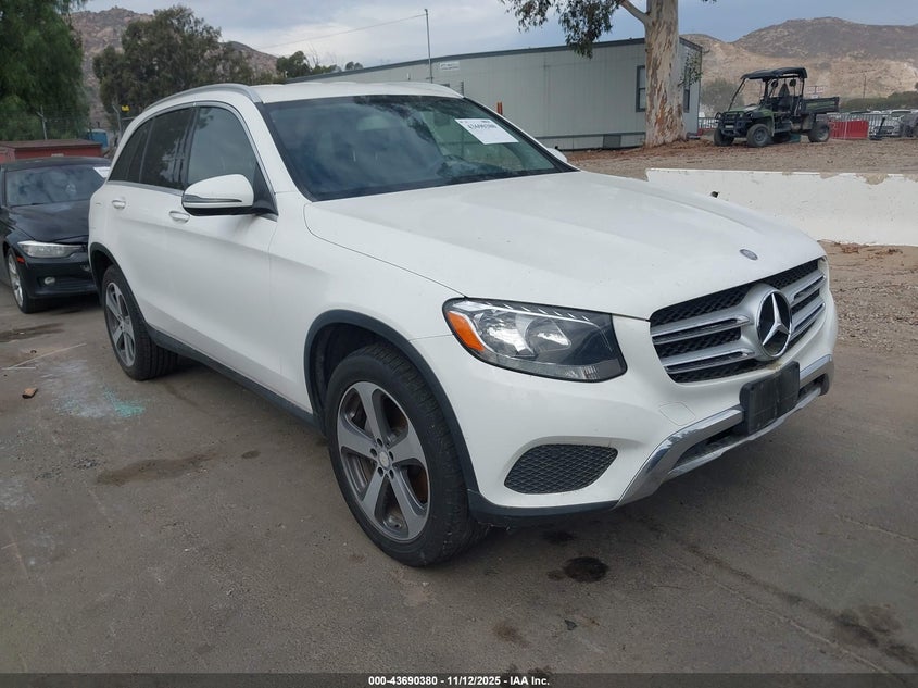 2016 MERCEDES-BENZ GLC 300 - WDC0G4JB4GF032440