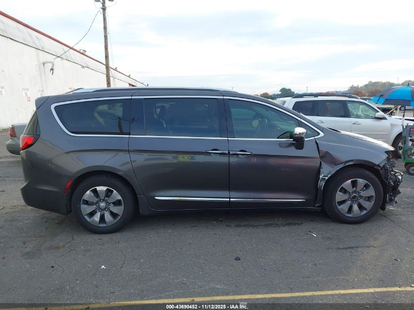 2019 Chrysler Pacifica Hybrid Limited VIN: 2C4RC1N73KR681595 Lot: 43690452