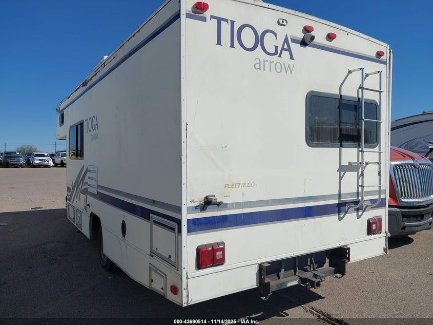 1GBJG31J4Y1220275 2000 CHEVROLET  photo no. 3
