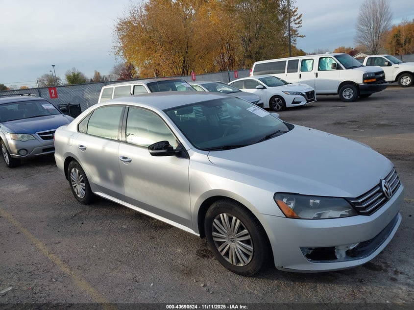 2014 VOLKSWAGEN PASSAT 1.8T S - 1VWAT7A33EC037043