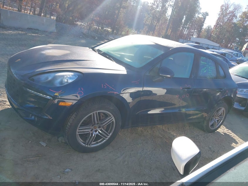 2016 PORSCHE MACAN S WP1AB2A55GLB53856