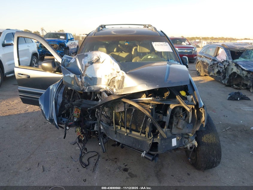 2000 Jeep Grand Cherokee Limited VIN: 1J4G258N3YC424749 Lot: 43690560