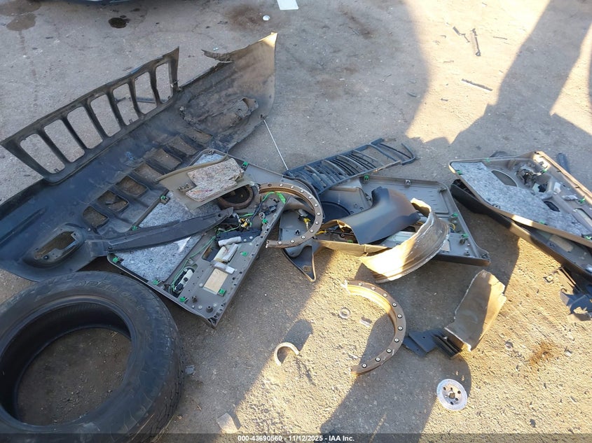 2000 Jeep Grand Cherokee Limited VIN: 1J4G258N3YC424749 Lot: 43690560