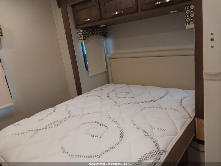 2018 Ford F53 VIN: 1F65F5DY6J0A02096 Lot: 43690567