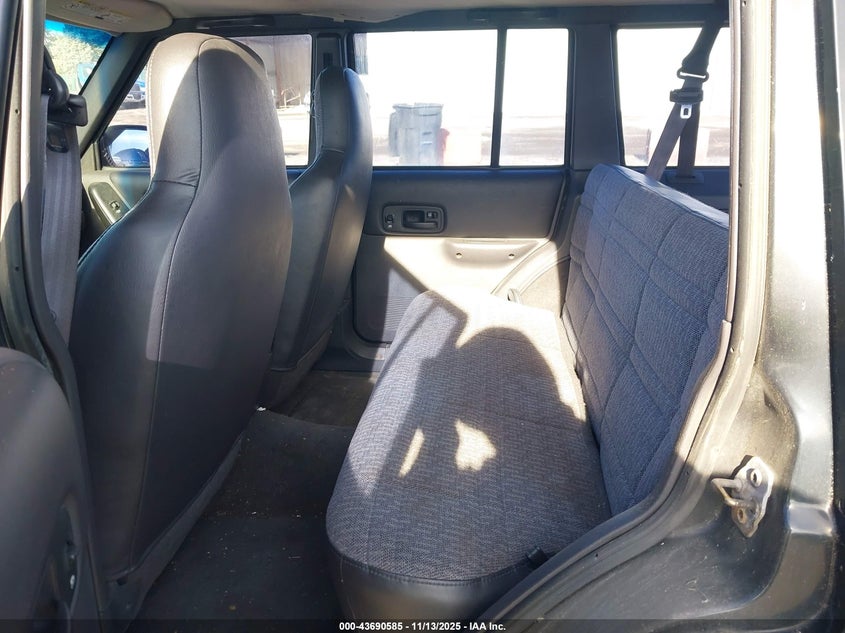 2000 Jeep Cherokee Sport VIN: 1J4FF48S9YL203916 Lot: 43690585