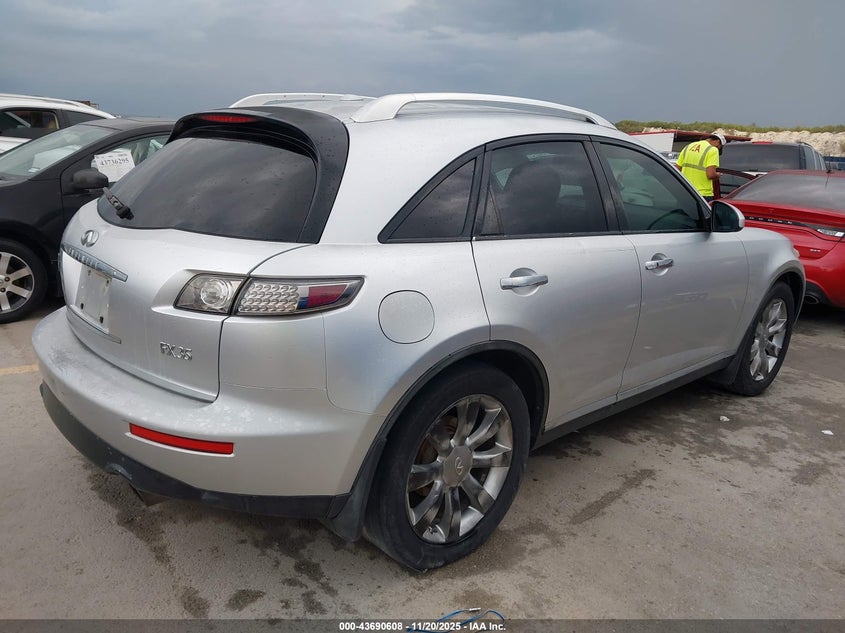 JNRAS08U68X102847 2008 INFINITI FX photo no. 4