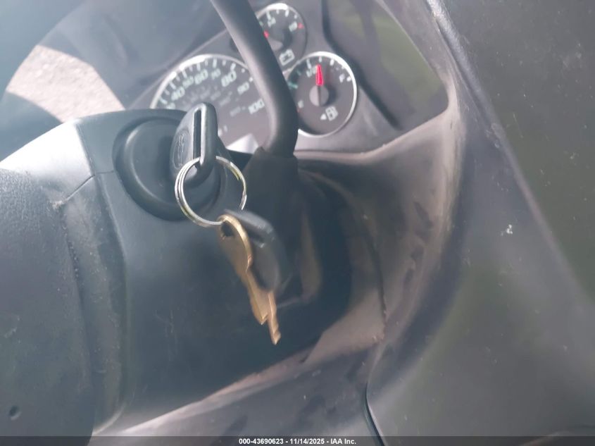 2012 Chevrolet Express Cutaway Work Van VIN: 1GB0G2BG8C1117765 Lot: 43690623