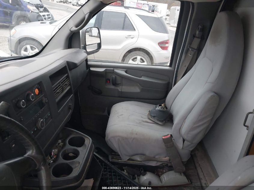 2012 Chevrolet Express Cutaway Work Van VIN: 1GB0G2BG8C1117765 Lot: 43690623