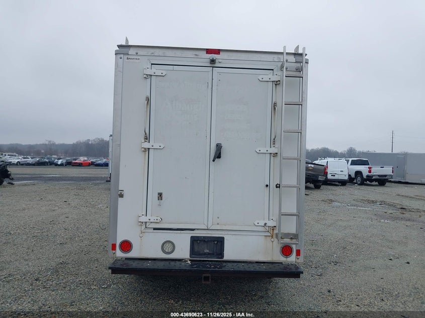 2012 Chevrolet Express Cutaway Work Van VIN: 1GB0G2BG8C1117765 Lot: 43690623