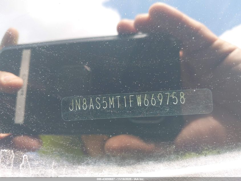2015 Nissan Rogue Select S VIN: JN8AS5MT1FW669758 Lot: 43690687