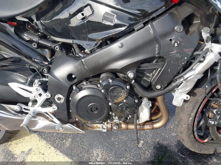 2016 Suzuki Gsx-S1000A VIN: JS1GT7AA2G2100177 Lot: 43690691