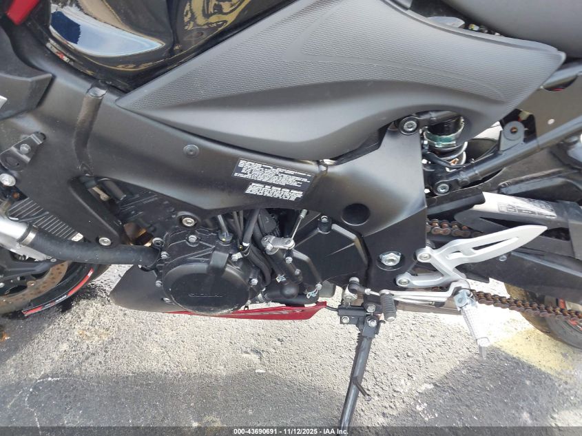 2016 Suzuki Gsx-S1000A VIN: JS1GT7AA2G2100177 Lot: 43690691