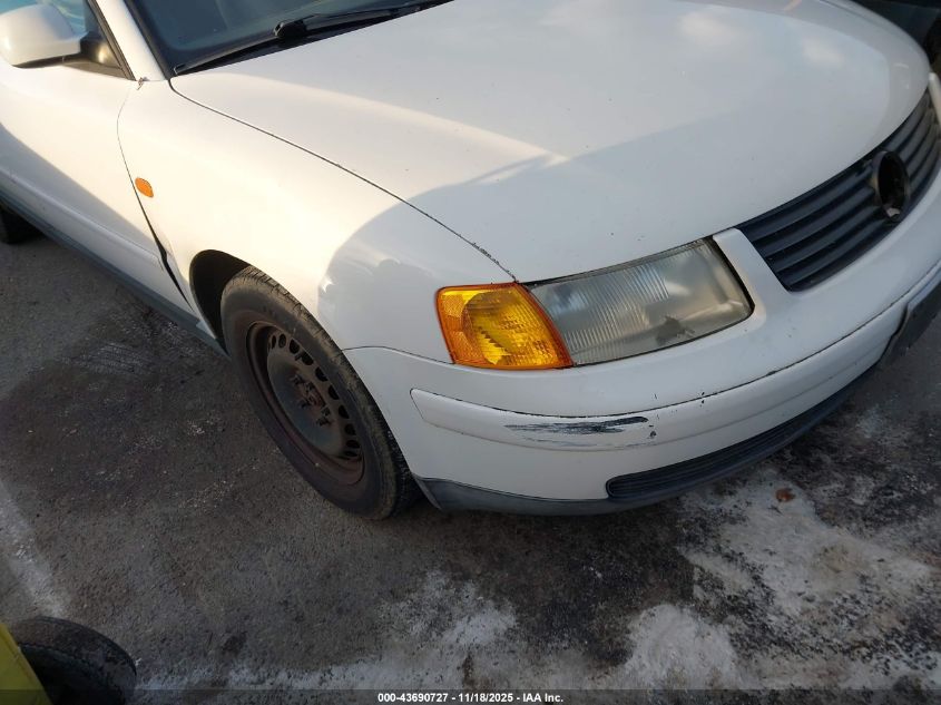 1998 Volkswagen Passat Gls VIN: WVWMA63B9WE119997 Lot: 43690727