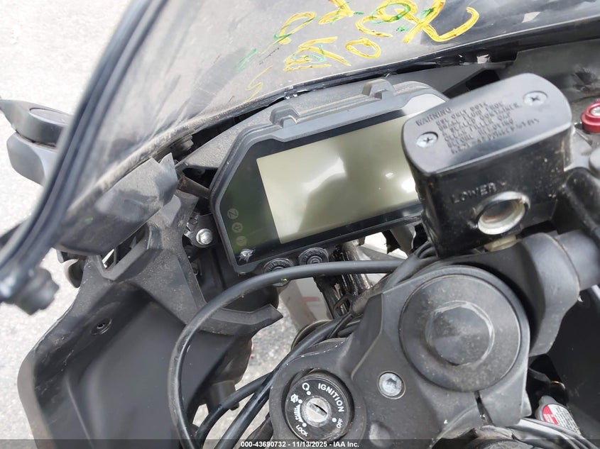 2022 Yamaha Yzfr3 A VIN: MH3RH18Y2NK008663 Lot: 43690732