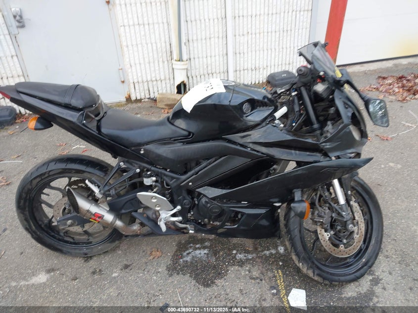 2022 Yamaha Yzfr3 A VIN: MH3RH18Y2NK008663 Lot: 43690732