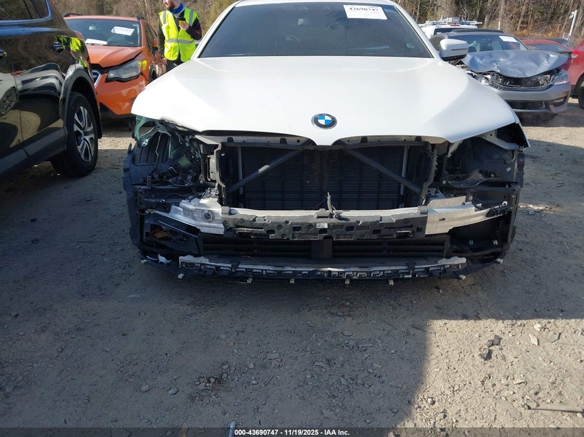 2019 BMW 540I xDrive VIN: WBAJE7C51KWW22142 Lot: 43690747