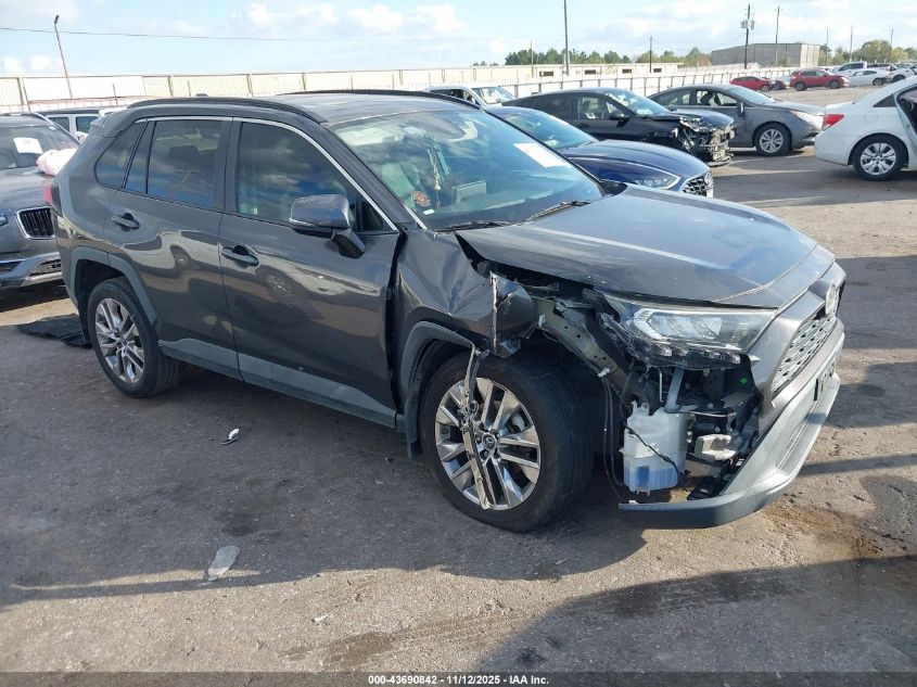 TOYOTA RAV4 XLE PREMIUM