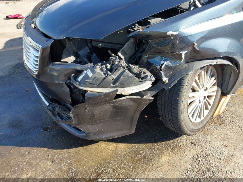 2014 Chrysler Town & Country Touring-L VIN: 2C4RC1CG5ER460572 Lot: 43690854