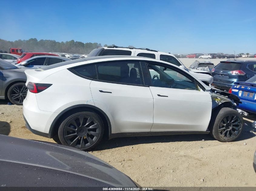 2021 Tesla Model Y Long Range Dual Motor All-Wheel Drive VIN: 5YJYGDEE7MF065090 Lot: 43690864