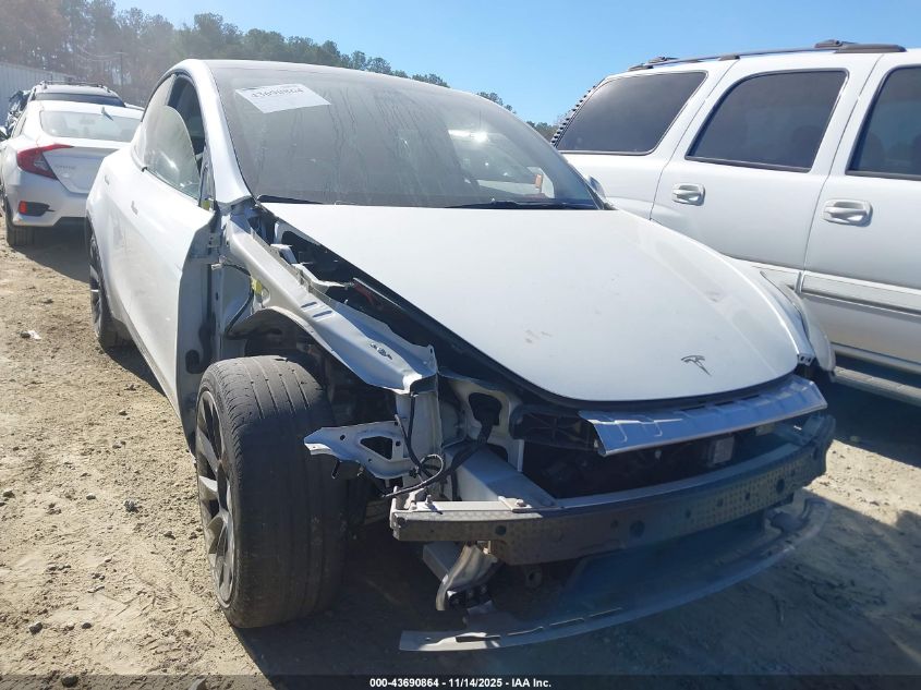 TESLA MODEL Y LONG RANGE DUAL MOTOR ALL-WHEEL DRIVE