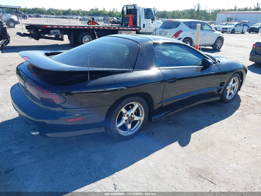 2G2FV22G5X2225111 1999 PONTIAC FIREBIRD photo no. 4
