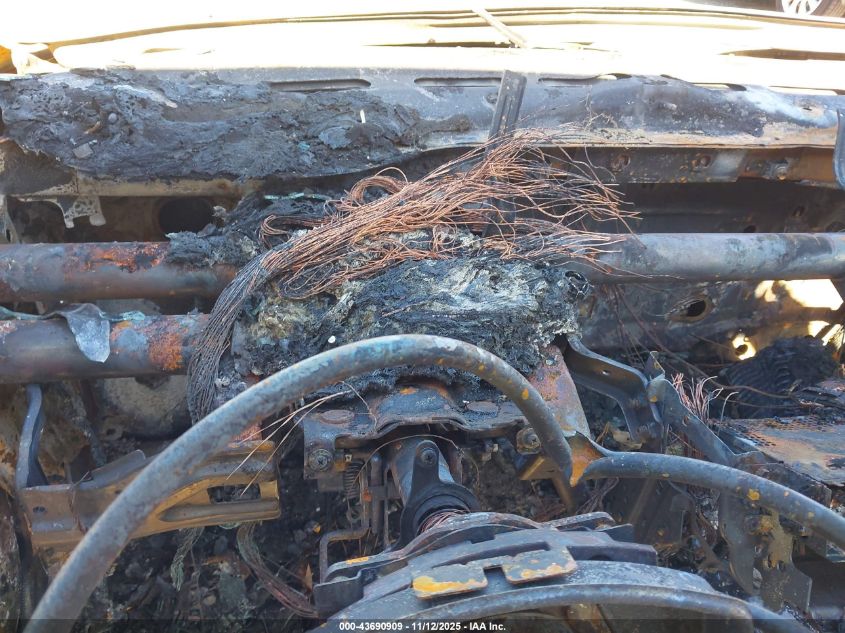 1998 Honda Accord Lx VIN: 1HGCG5641WA047333 Lot: 43690909