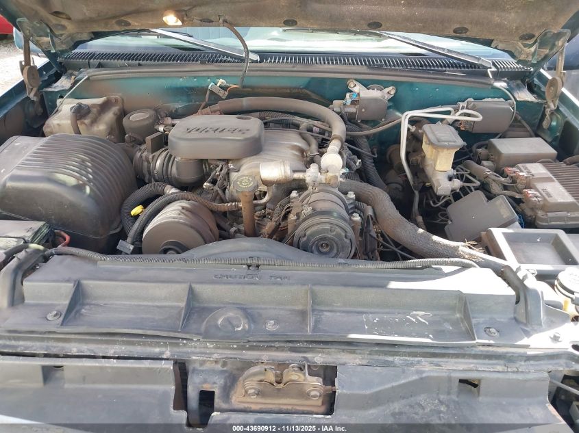 1996 Chevrolet Gmt-400 C2500 VIN: 1GCGC29J3TE192938 Lot: 43690912