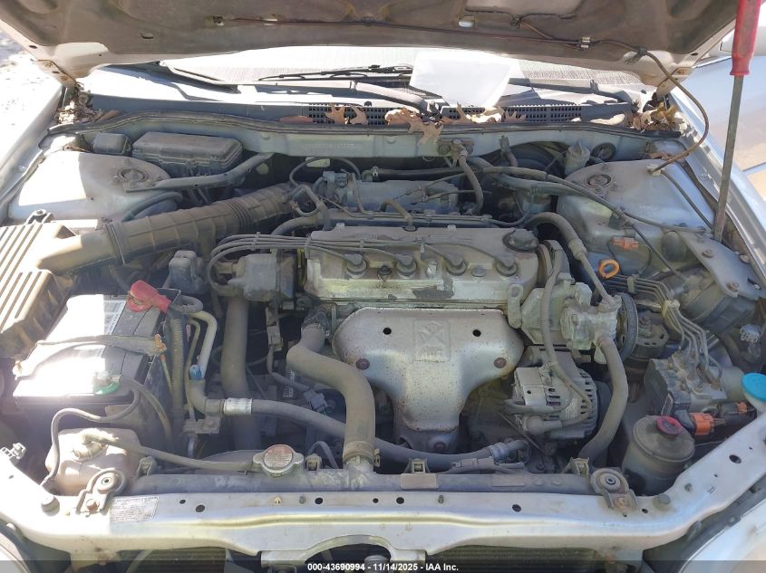 2001 Honda Accord 2.3 Ex VIN: 1HGCG55681A099540 Lot: 43690994