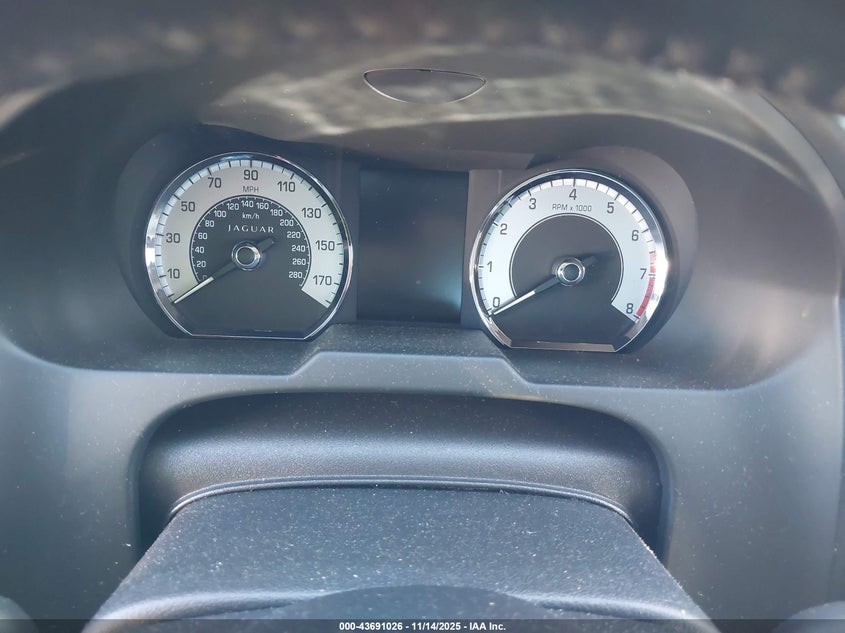 2011 Jaguar Xf Premium VIN: SAJWA0GB4BLR90006 Lot: 43691026