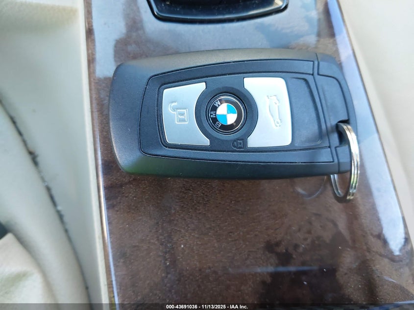WBA3A5C57DF356153 2013 BMW 3ER photo no. 11