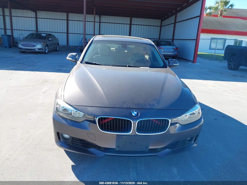WBA3A5C57DF356153 2013 BMW 3ER photo no. 6