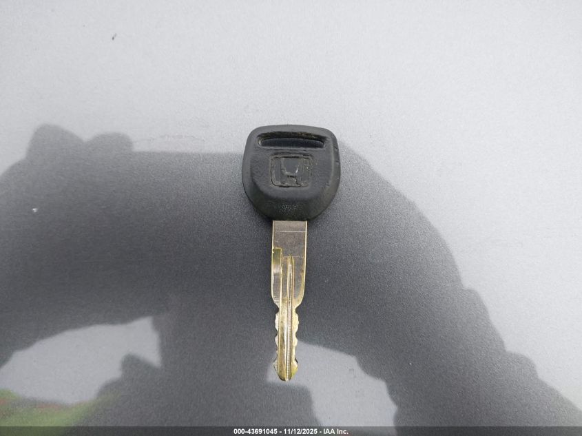 2000 Honda Cr-V Lx VIN: JHLRD2840YC011267 Lot: 43691045