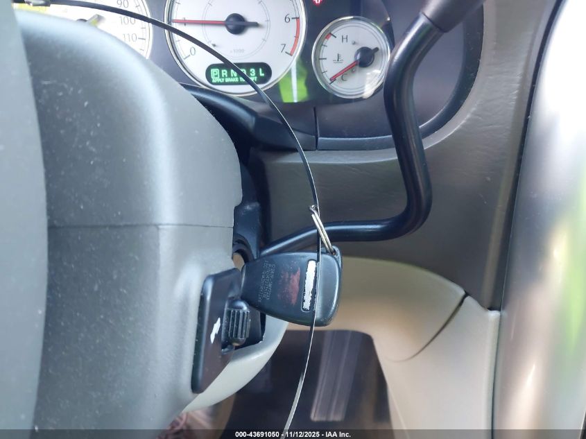 2007 Chrysler Town & Country Touring VIN: 2A8GP54L87R125011 Lot: 43691050