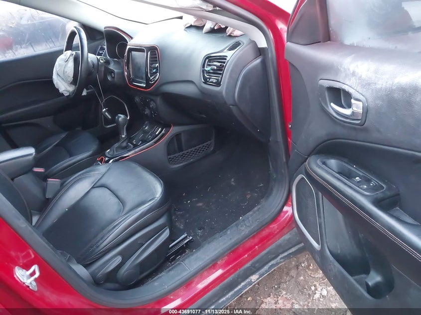2017 JEEP NEW COMPASS auction photo 5