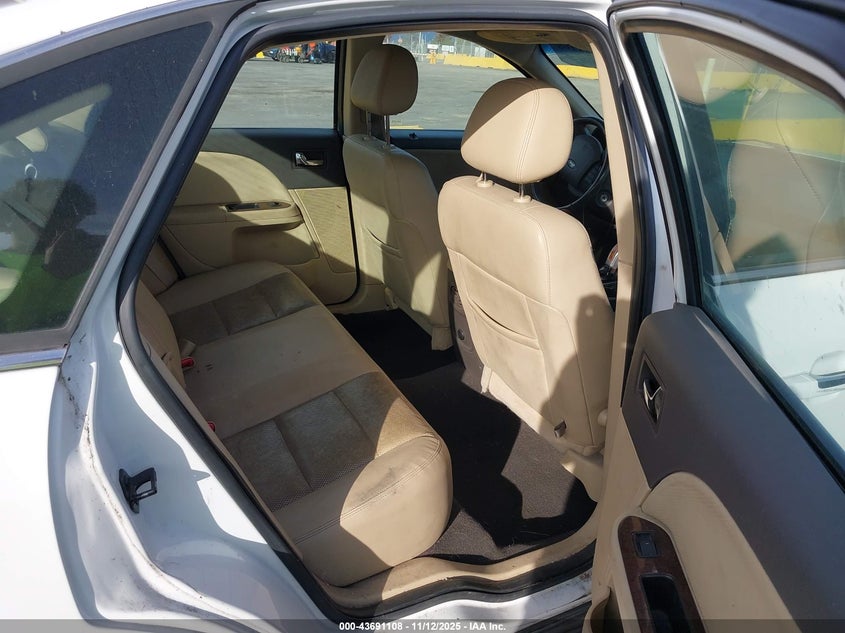 2008 Ford Taurus Limited VIN: 1FAHP25WX8G180085 Lot: 43691108