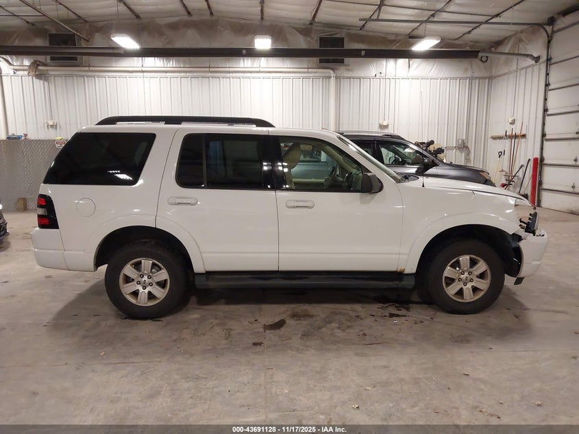 2009 Ford Explorer Xlt VIN: 1FMEU73E29UA07561 Lot: 43691128