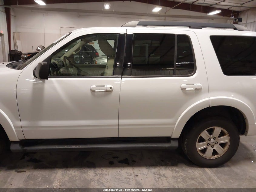 2009 Ford Explorer Xlt VIN: 1FMEU73E29UA07561 Lot: 43691128