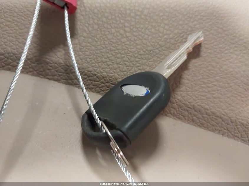 2009 Ford Explorer Xlt VIN: 1FMEU73E29UA07561 Lot: 43691128