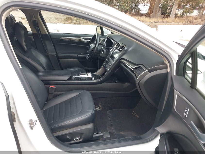 3FA6P0PU7HR229579 2017 FORD FUSION photo no. 5