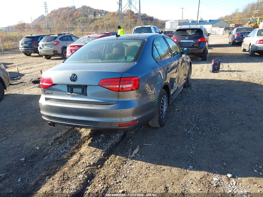 3VW2K7AJ7FM253466 2015 VOLKSWAGEN JETTA photo no. 4