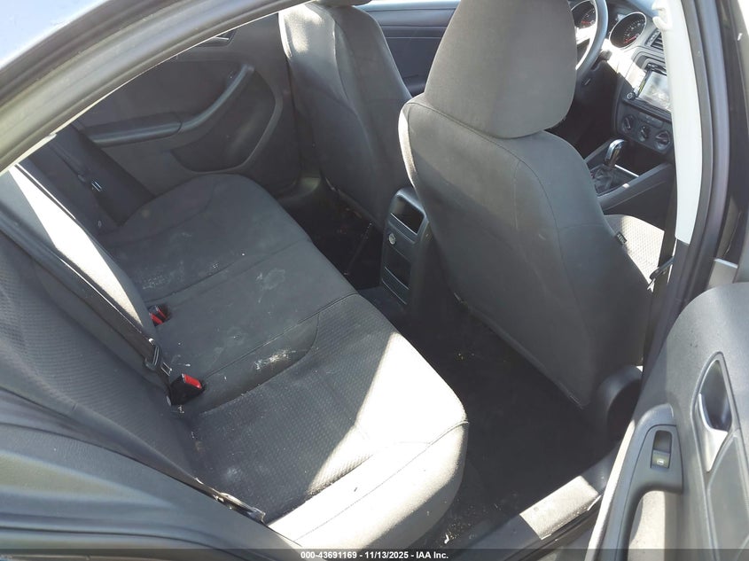 3VW2K7AJ7FM253466 2015 VOLKSWAGEN JETTA photo no. 8